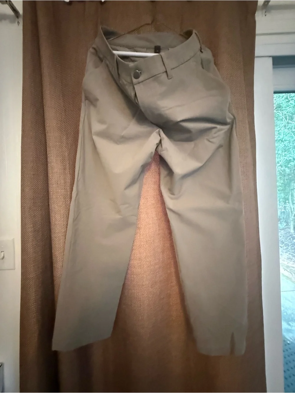 lululemon athletica Men's Chinos in Light Tan
